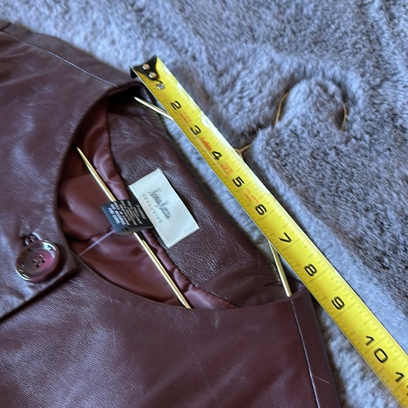 Neiman Marcus 4 button long leather Burgundy wine button two pocket jacket XL - Picture 10 of 17